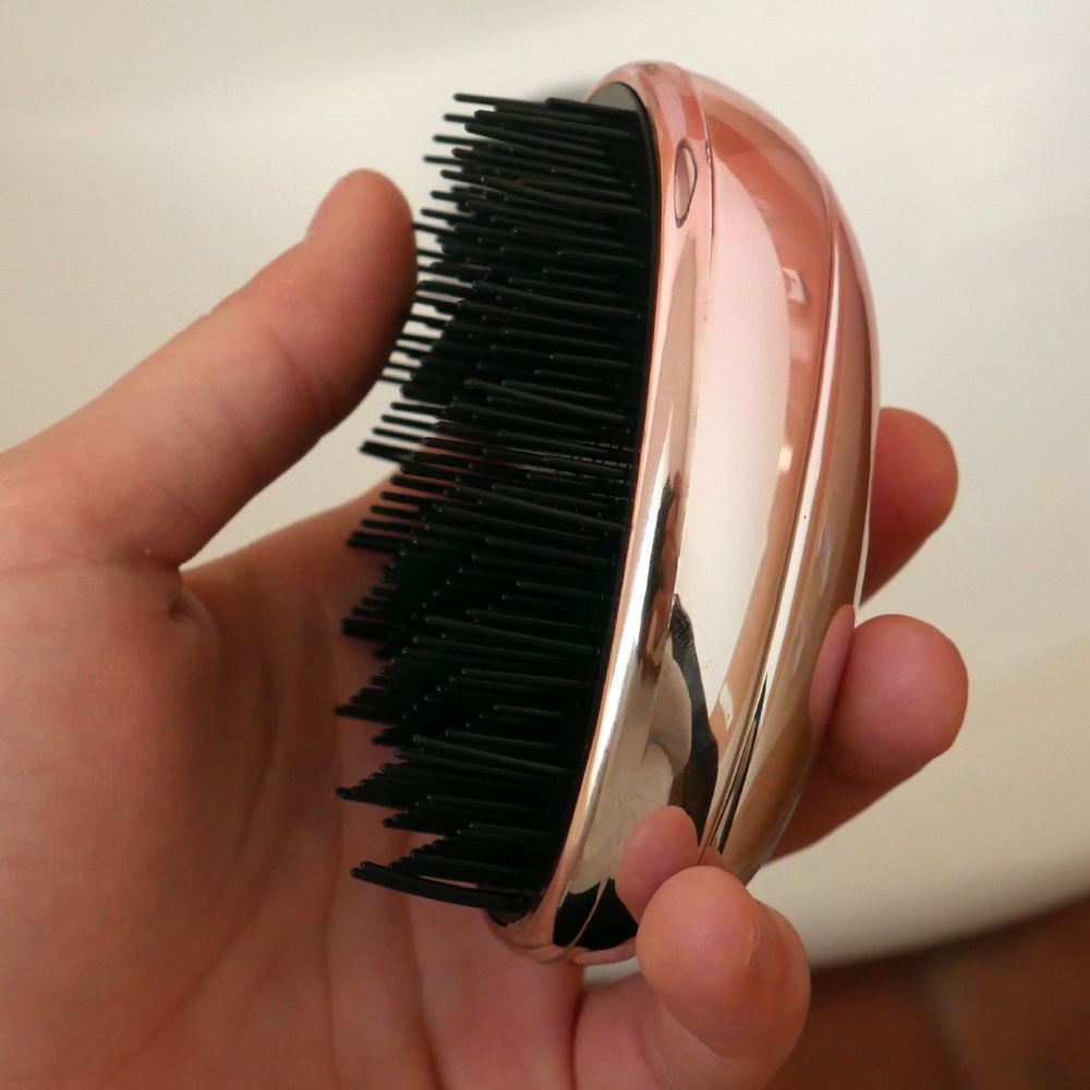 Rozčesávací kartáč na vlasy