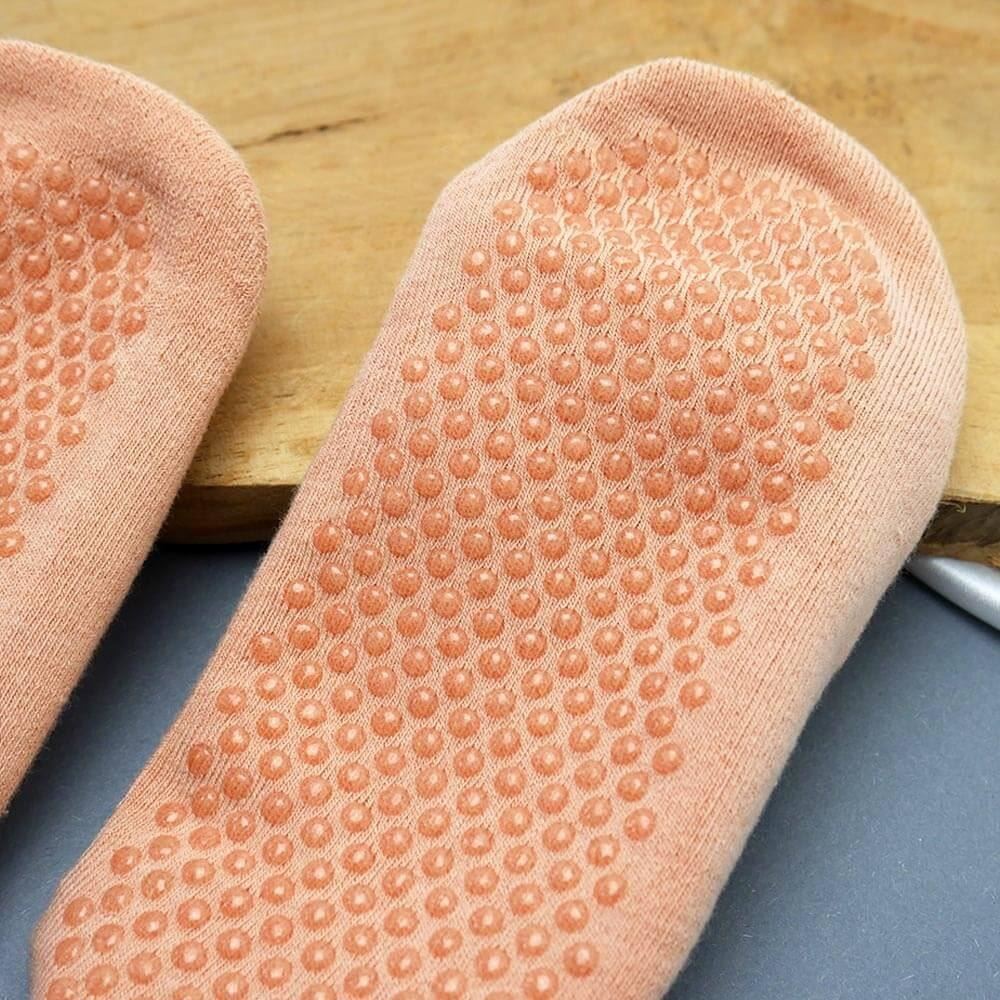 Protiskluzové ponožky - béžové