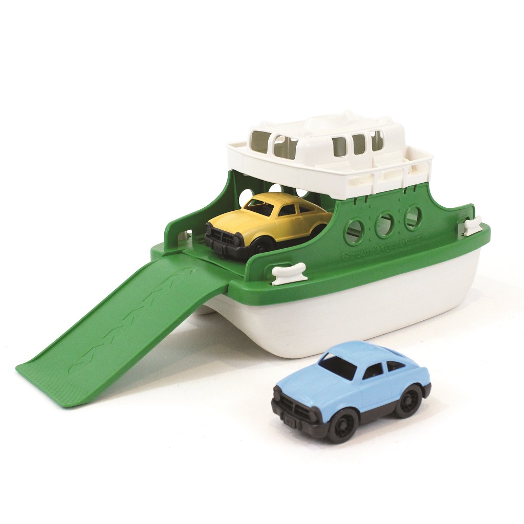 Green Toys Trajekt s auty zeleno - bílý se dvěmi autíčky