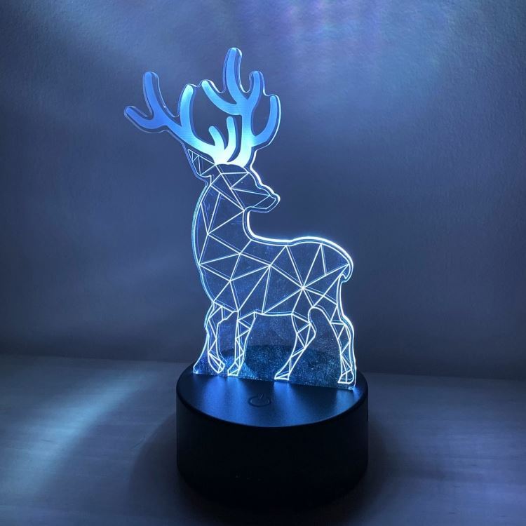 Lampa s 3D iluzí - jelen